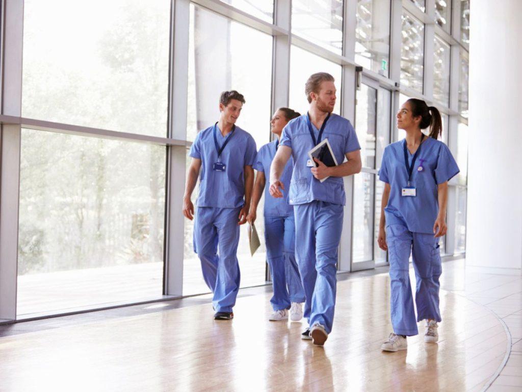 How to Find Nurse Uniforms in Dubai and Sharjah