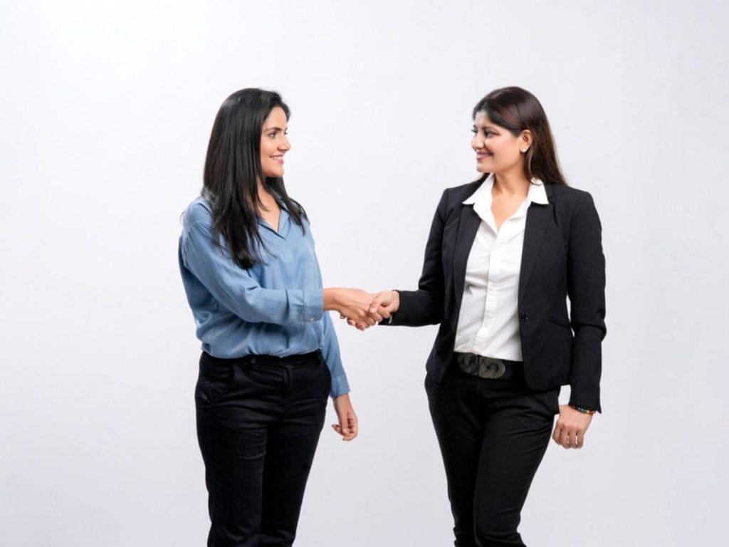 Corporate Uniforms Enhancing Professionalism and Unity in Dubai 