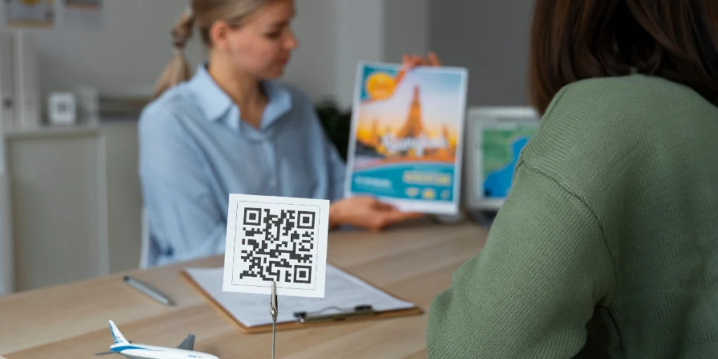 QR code printing Dubai for cafés, showing customers scanning table QR codes to access digital menus and services.